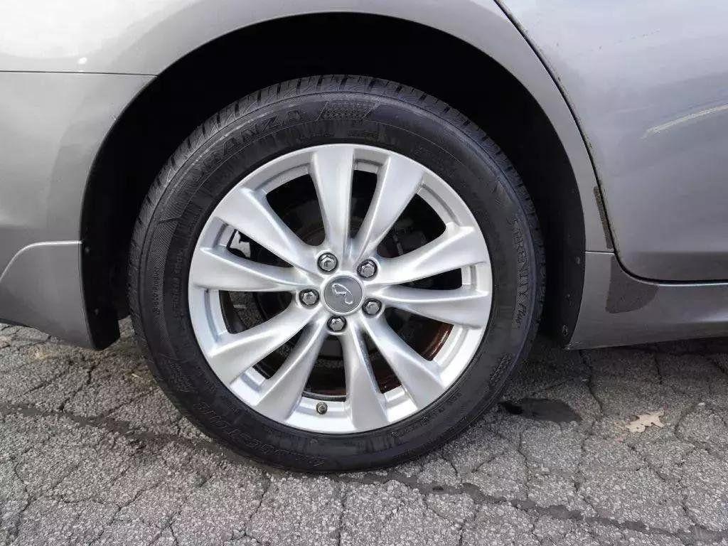 used 2011 INFINITI M37 car, priced at $10,990