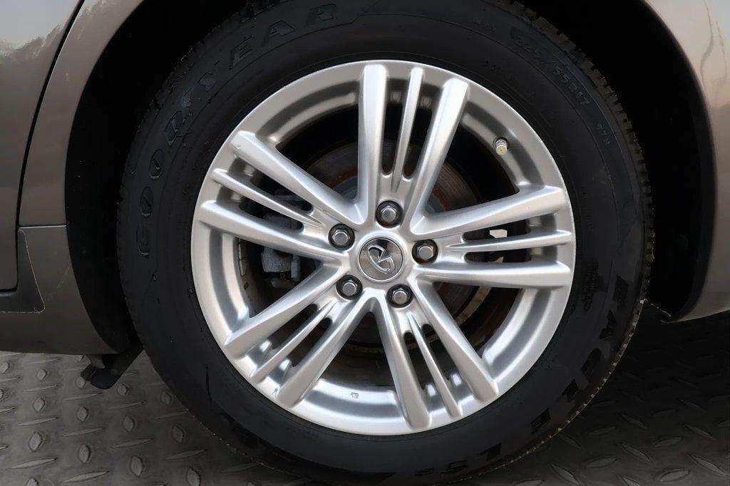 used 2011 INFINITI G37 car, priced at $12,290