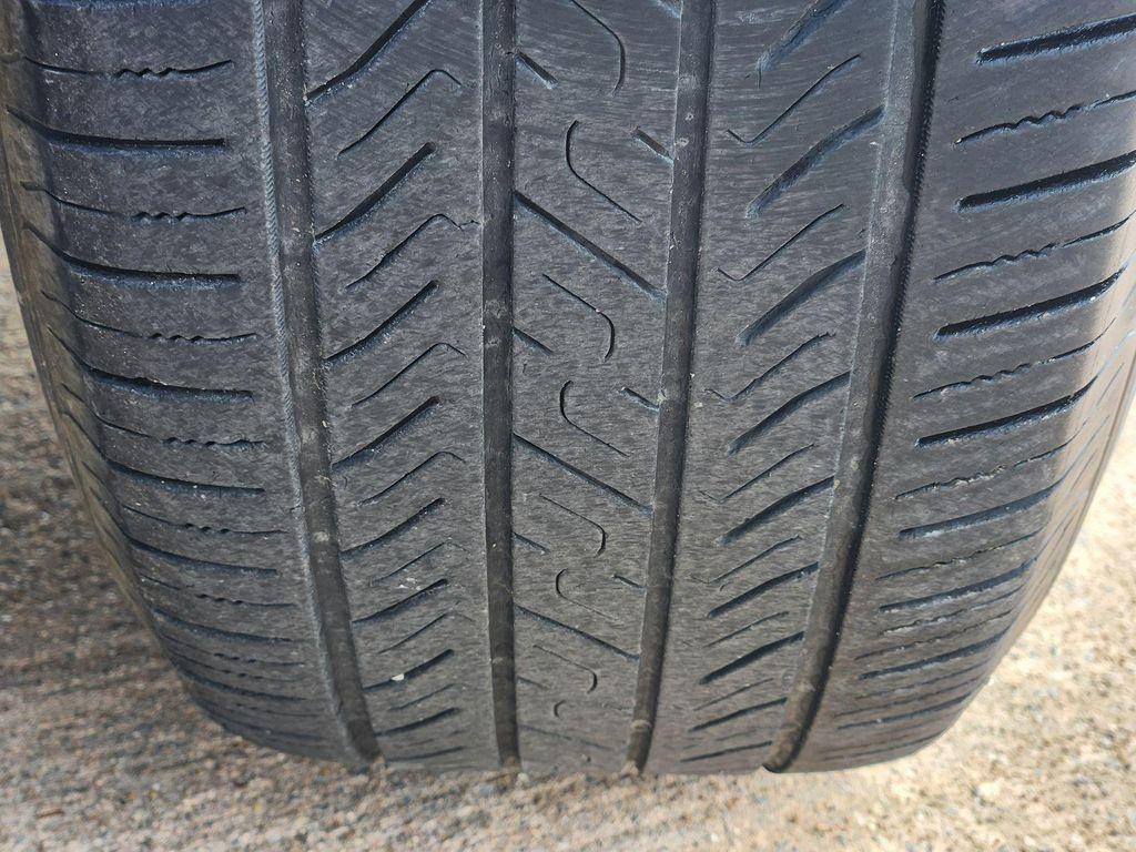 used 2023 Cadillac XT5 car, priced at $35,752