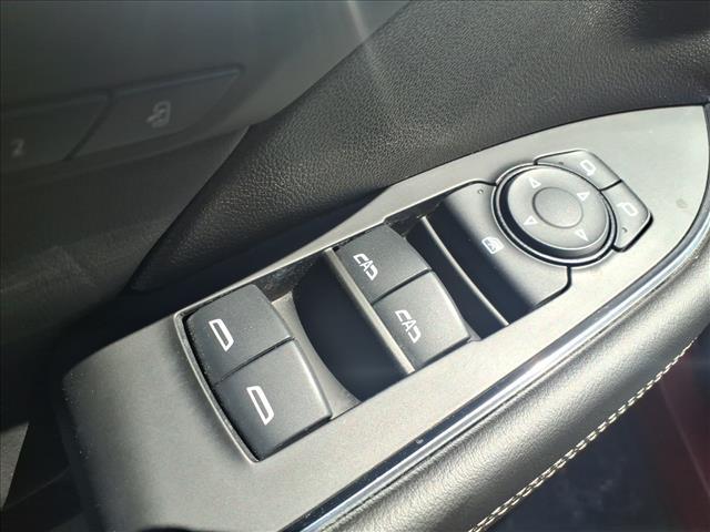 used 2023 Buick Envision car, priced at $22,991