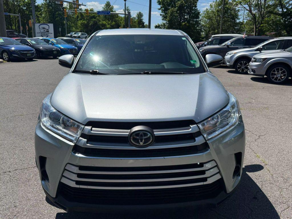 used 2019 Toyota Highlander car, priced at $18,999