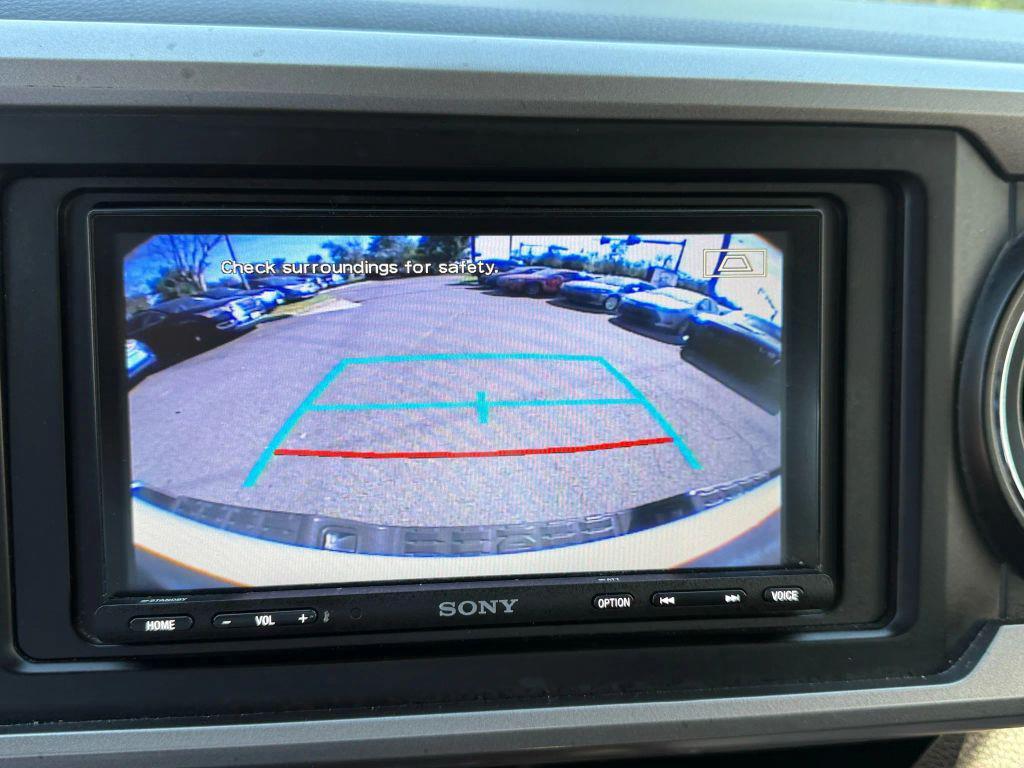 2018 Super White Toyota Tacoma