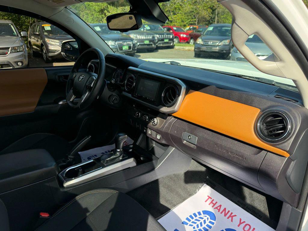 2018 Super White Toyota Tacoma