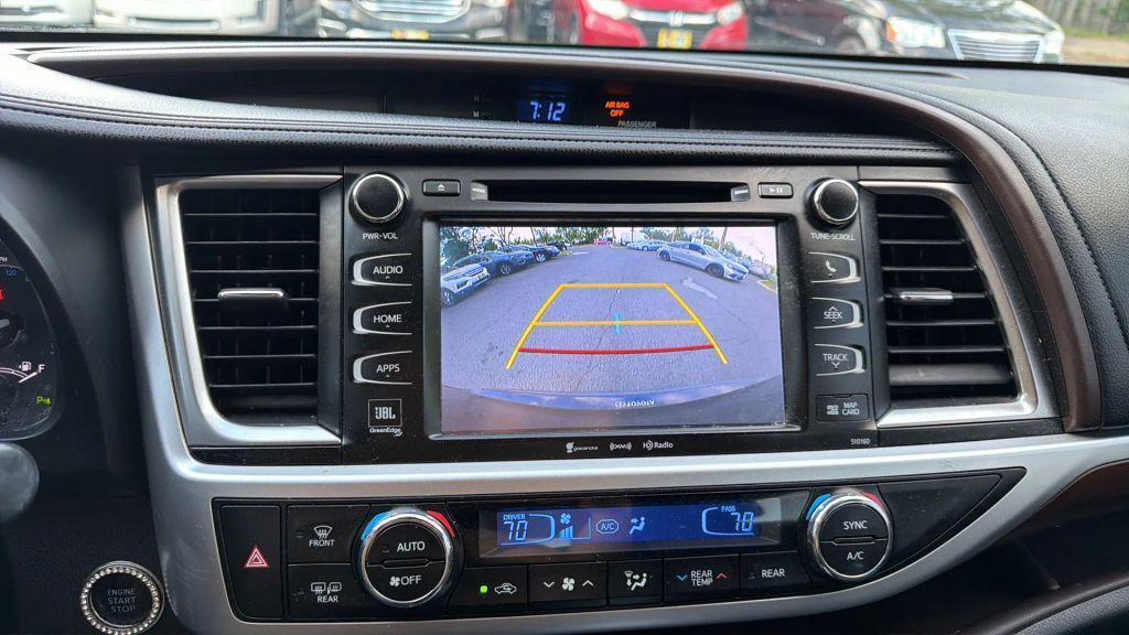 used 2016 Toyota Highlander car, priced at $21,595