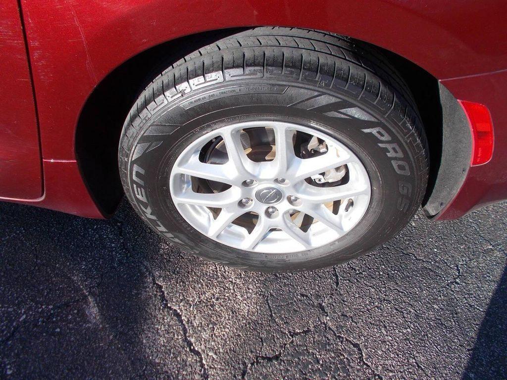 used 2020 Chrysler Pacifica car, priced at $11,495