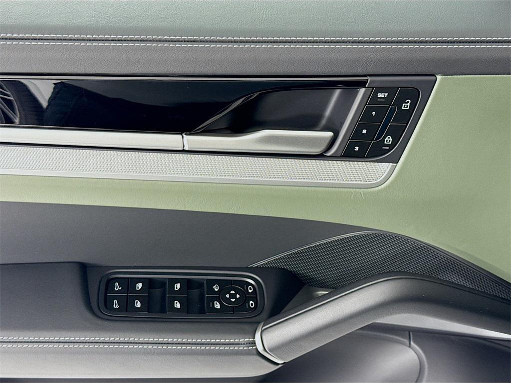 new 2025 Porsche Cayenne car, priced at $125,995