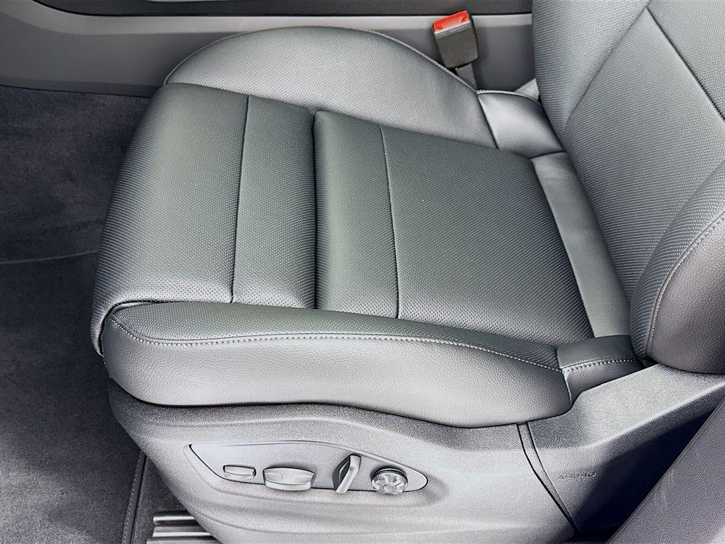 new 2026 Porsche Cayenne car, priced at $121,910