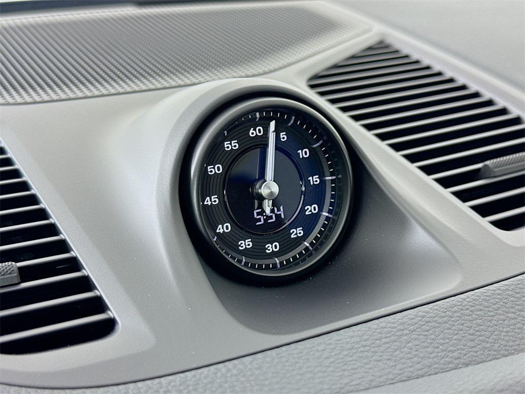 new 2025 Porsche Cayenne car, priced at $133,555