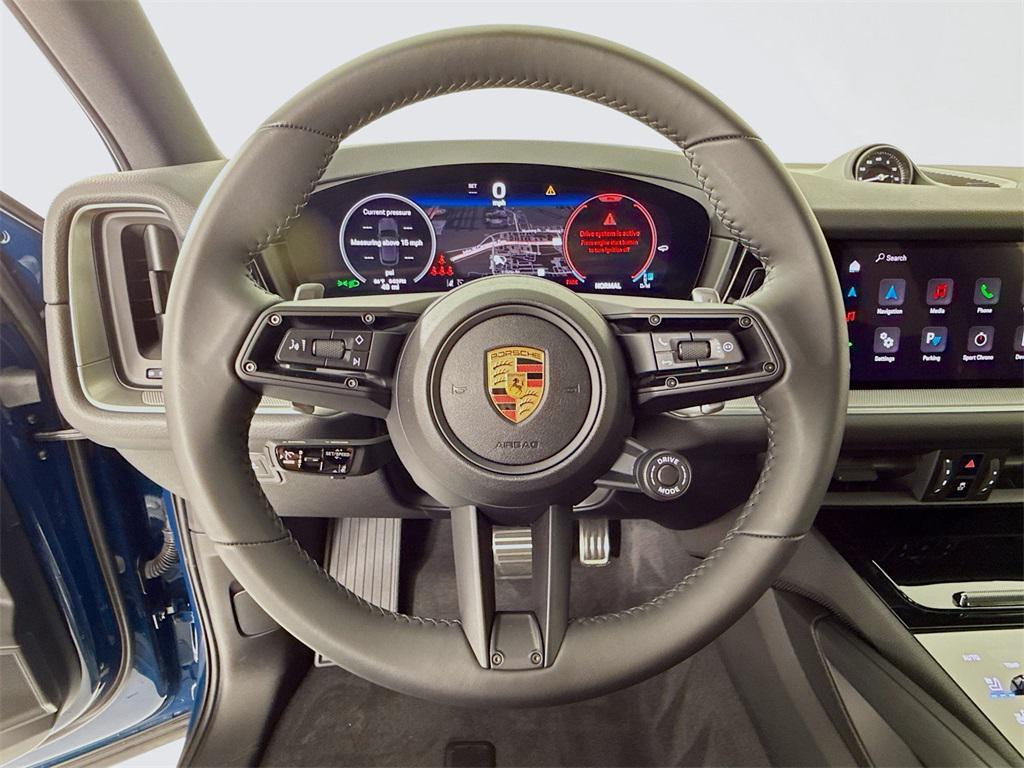 new 2025 Porsche Cayenne car, priced at $133,555
