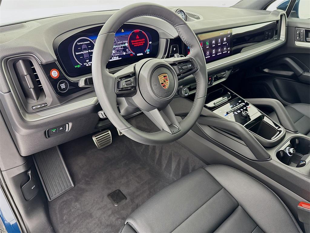 new 2025 Porsche Cayenne car, priced at $133,555