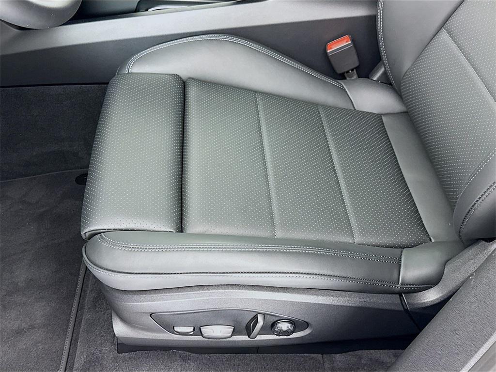 new 2025 Porsche Macan car, priced at $98,685