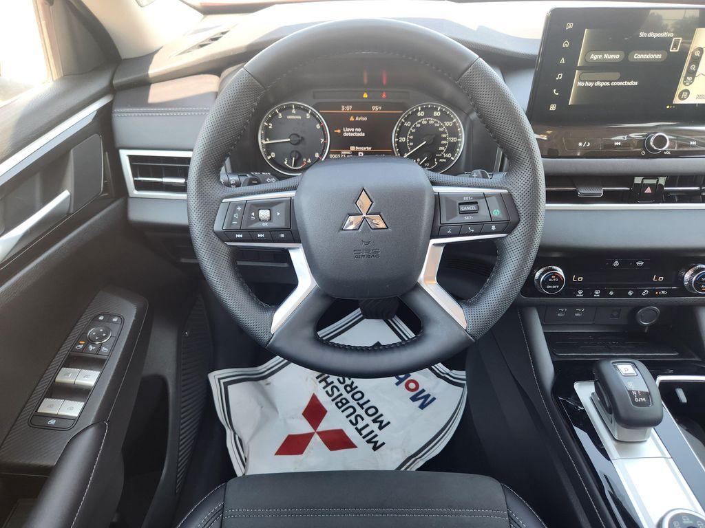 new 2026 Mitsubishi Outlander car, priced at $34,595