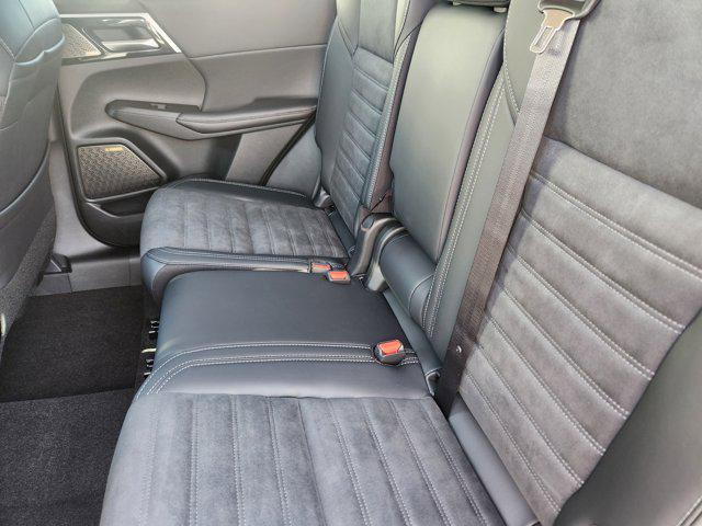 new 2025 Mitsubishi Outlander car, priced at $36,840