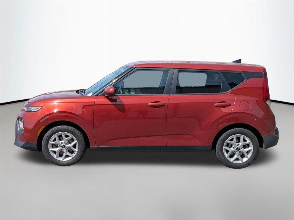 used 2022 Kia Soul car, priced at $13,998