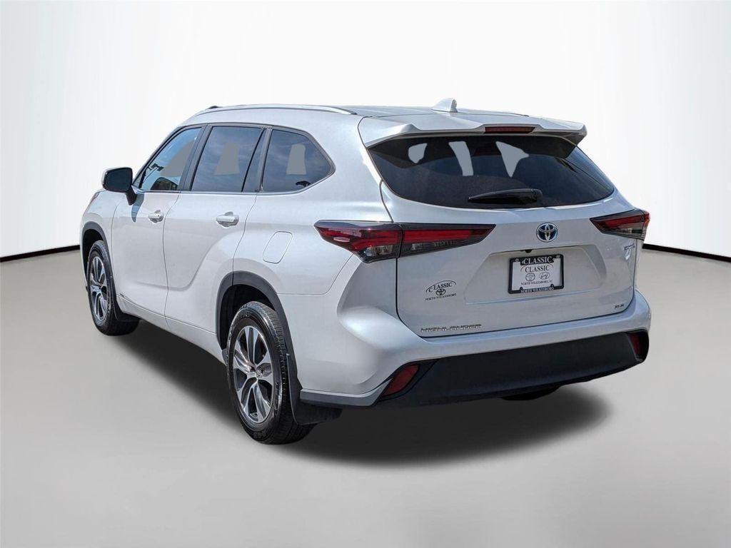 used 2024 Toyota Highlander Hybrid car, priced at $42,498