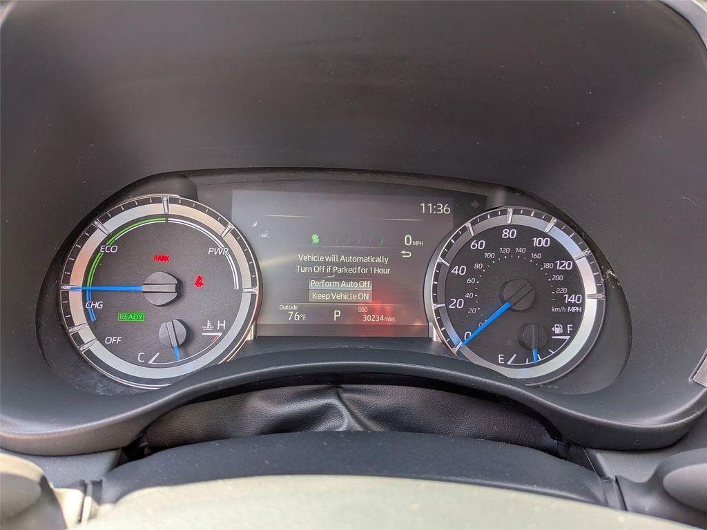 used 2024 Toyota Highlander Hybrid car, priced at $42,498