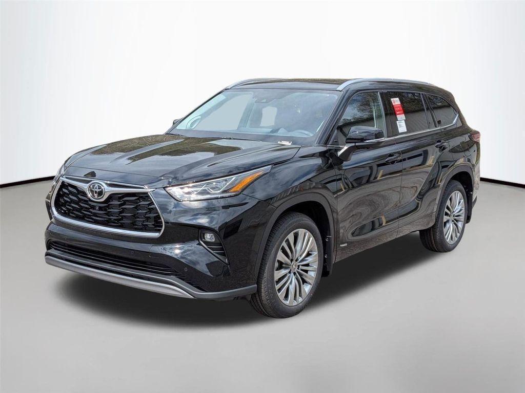 new 2026 Toyota Highlander Hybrid car, priced at $56,273
