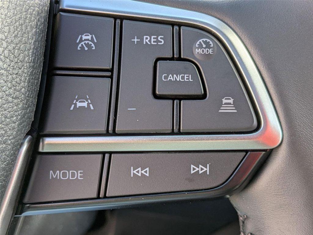 new 2026 Toyota Highlander Hybrid car, priced at $62,140