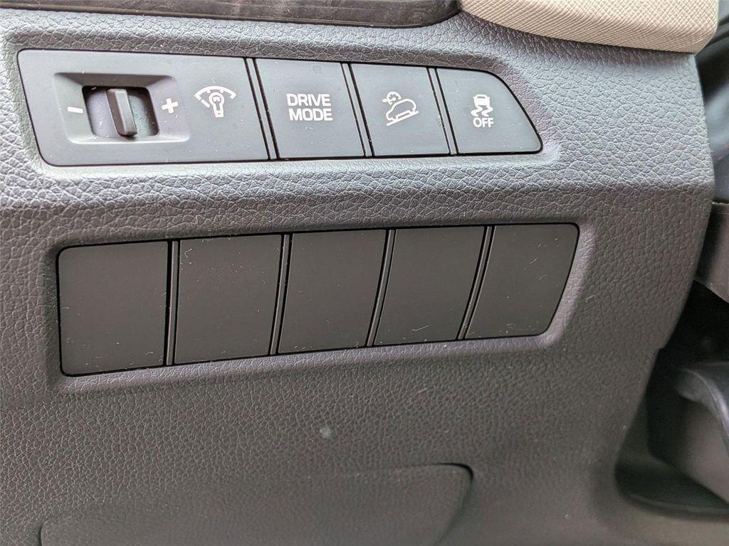 used 2017 Hyundai Santa Fe car, priced at $8,498