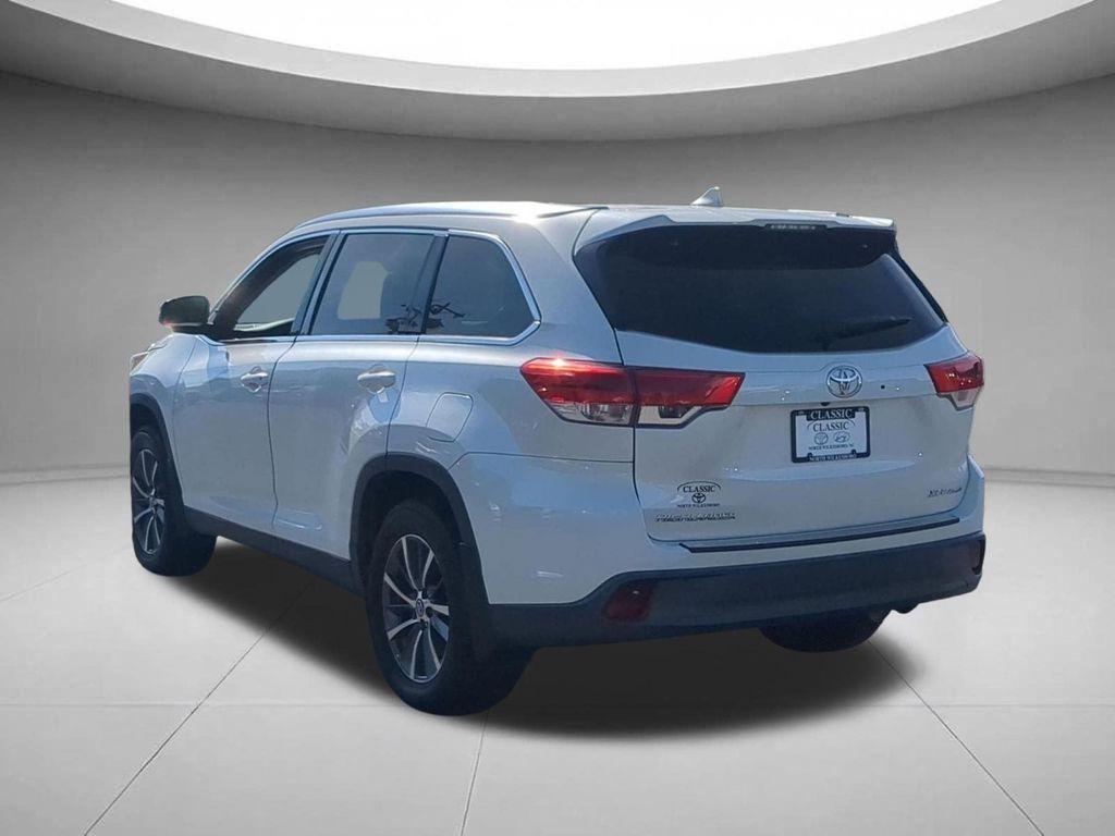 used 2019 Toyota Highlander car, priced at $22,497