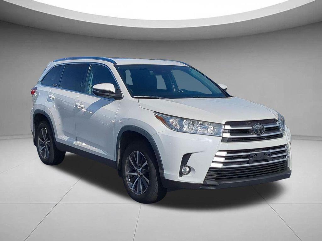 used 2019 Toyota Highlander car, priced at $22,497