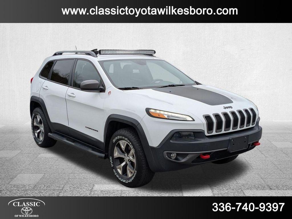 used 2015 Jeep Cherokee car, priced at $11,498