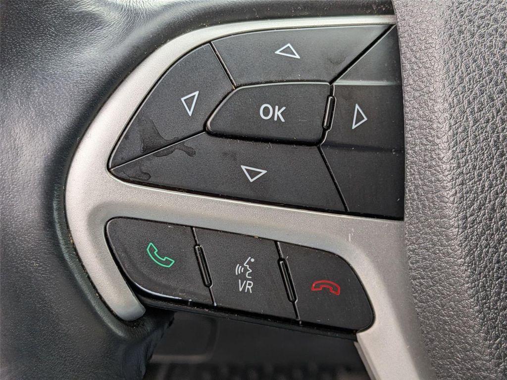 used 2015 Jeep Cherokee car, priced at $11,498