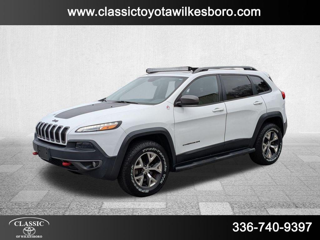 used 2015 Jeep Cherokee car, priced at $11,498