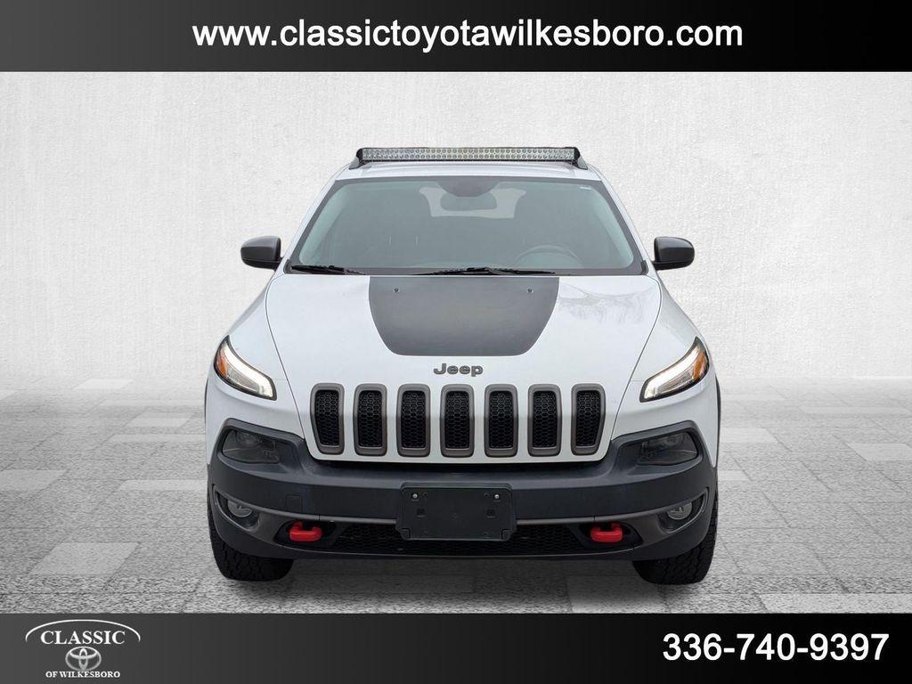 used 2015 Jeep Cherokee car, priced at $11,498