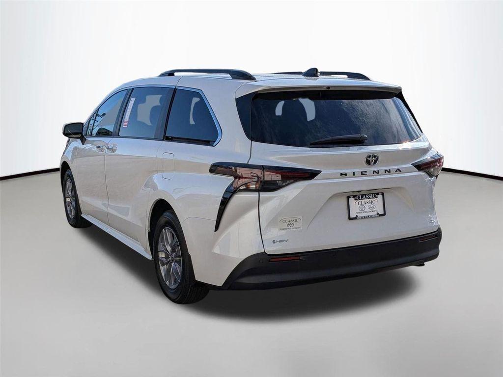 new 2026 Toyota Sienna car, priced at $47,335