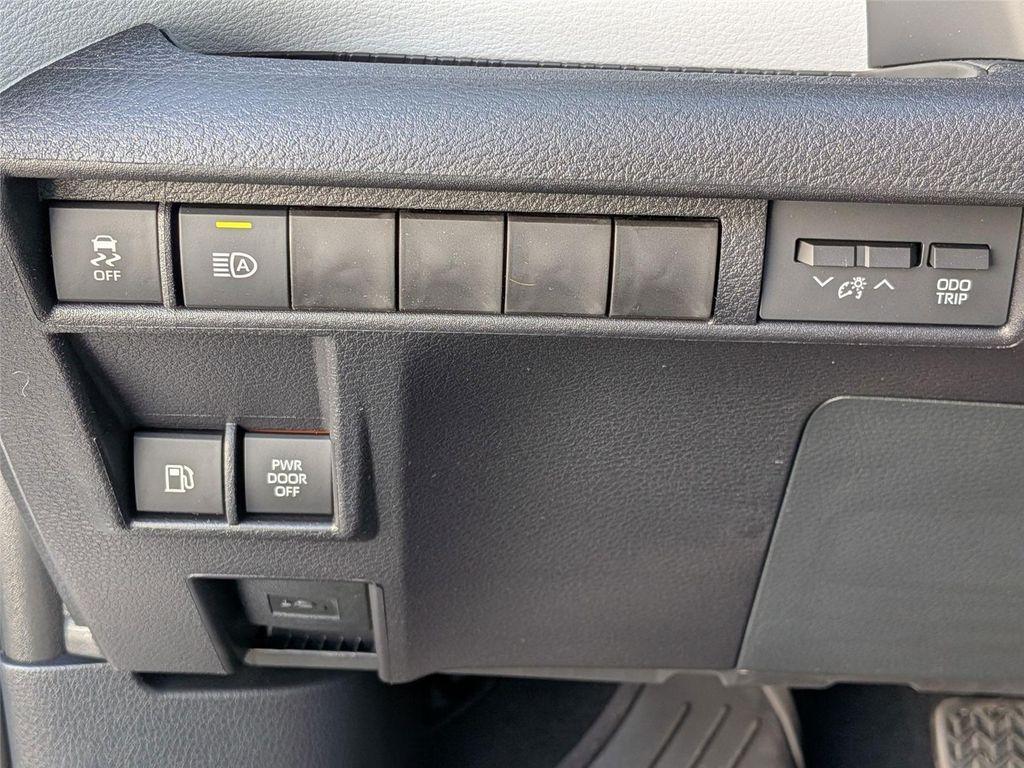 new 2026 Toyota Sienna car, priced at $47,335