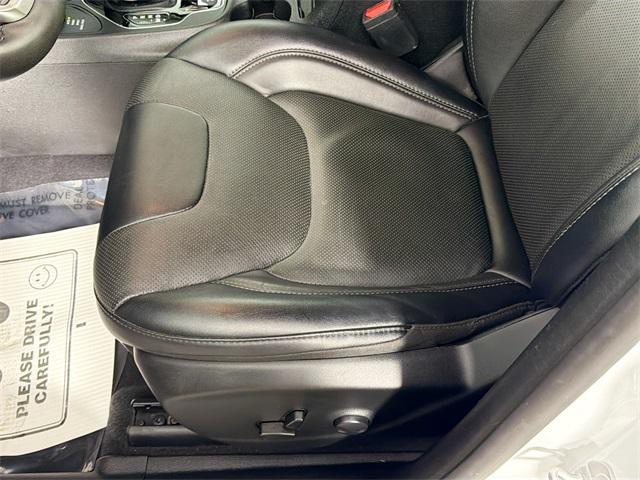 used 2022 Jeep Cherokee car, priced at $20,955