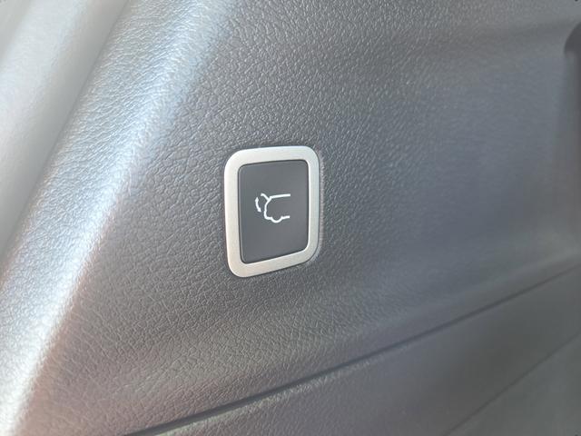 new 2026 Chrysler Pacifica car, priced at $50,916