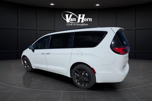 new 2026 Chrysler Pacifica car, priced at $50,916