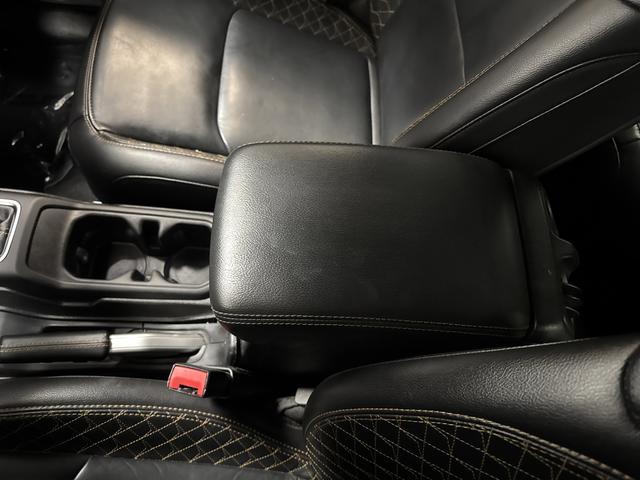 used 2021 Jeep Wrangler Unlimited car, priced at $33,000