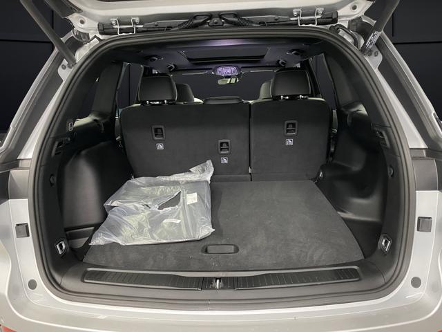 new 2025 Jeep Grand Cherokee car, priced at $102,142