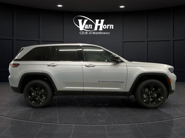 new 2025 Jeep Grand Cherokee car, priced at $102,142