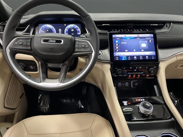 used 2025 Jeep Grand Cherokee car, priced at $38,000