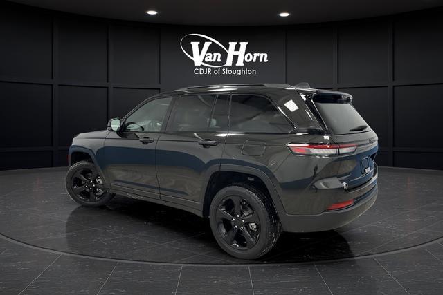 used 2025 Jeep Grand Cherokee car, priced at $38,000