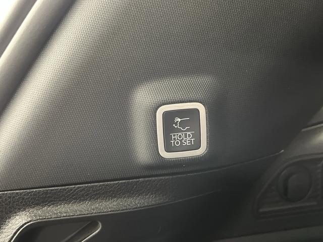 used 2025 Jeep Grand Cherokee car, priced at $38,000