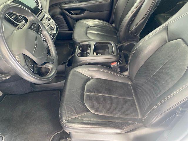 used 2022 Chrysler Pacifica Hybrid car, priced at $27,472