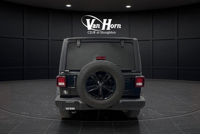 used 2022 Jeep Wrangler Unlimited car, priced at $27,230