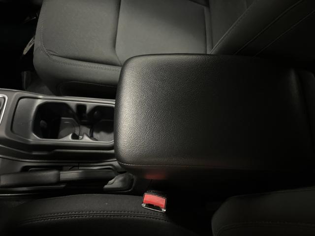 used 2022 Jeep Wrangler Unlimited car, priced at $27,230