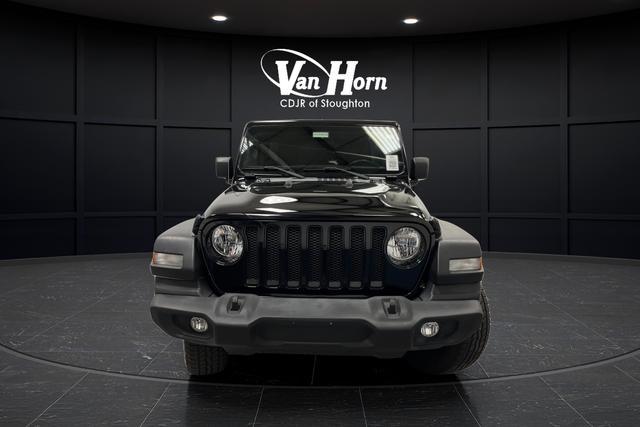 used 2022 Jeep Wrangler Unlimited car, priced at $27,230