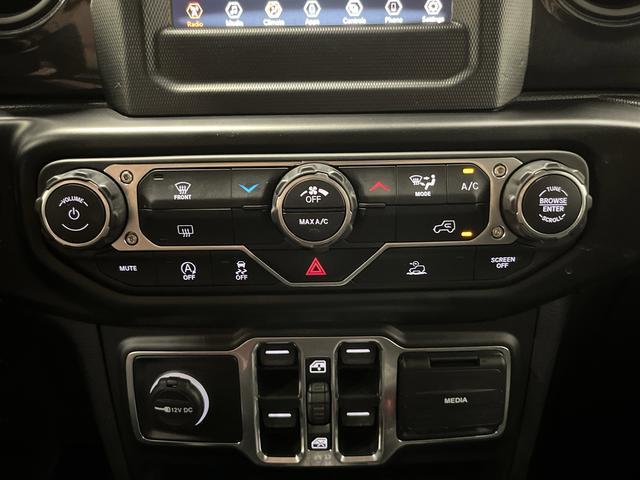 used 2022 Jeep Wrangler Unlimited car, priced at $27,230