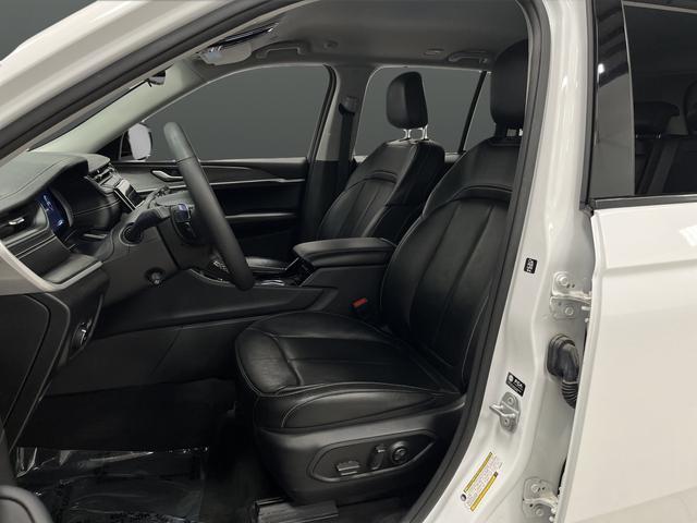 used 2023 Jeep Grand Cherokee car, priced at $29,520