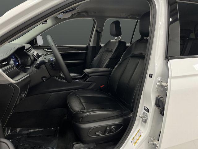 used 2023 Jeep Grand Cherokee car, priced at $27,440