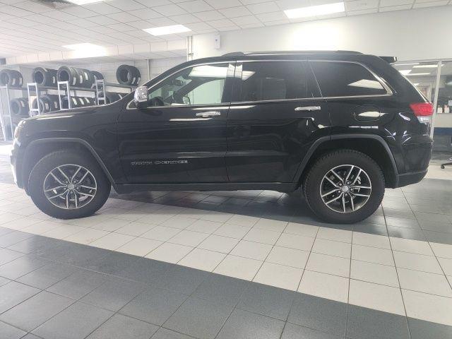 used 2017 Jeep Grand Cherokee car, priced at $13,992