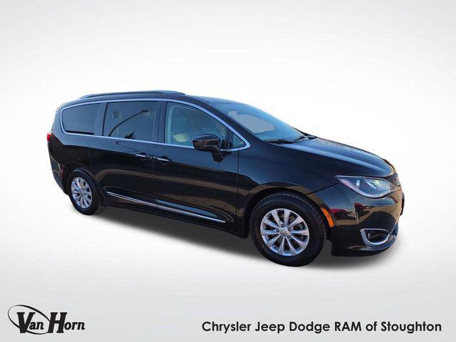 used 2019 Chrysler Pacifica car, priced at $13,200