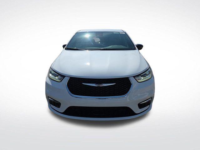 new 2026 Chrysler Pacifica car, priced at $38,929